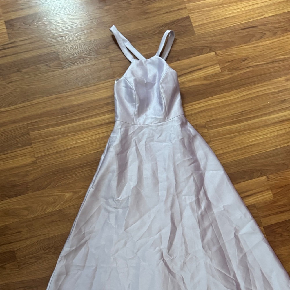 ALFRED SUNG Elegant White Cross-Back Prom Dress